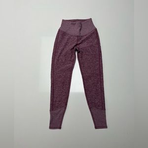 like new alo yoga alosoft leggings 7/8 length in dragonfruit pink XXS